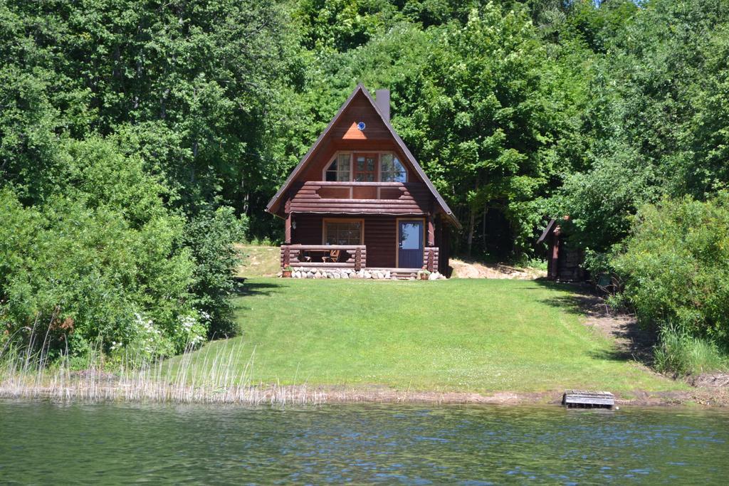 Loodla Holiday House Lumatu Bagian luar foto